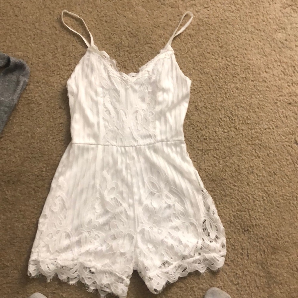 White Charlotte Russe